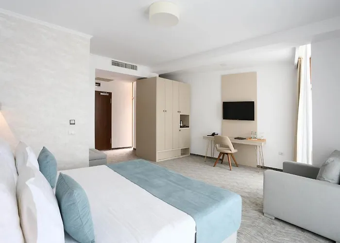 Hotel Manor Navodari