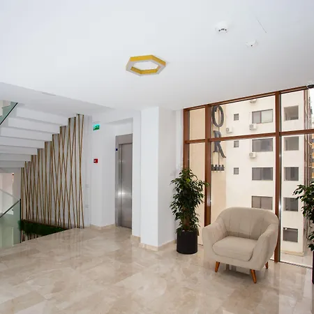 Manor 4*
