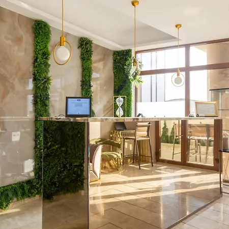 Otel Manor 4*