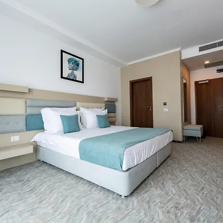 Manor 4* Navodari