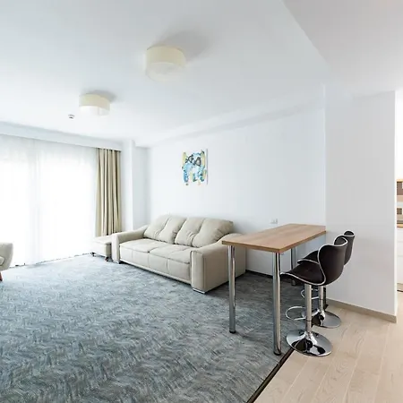 Manor 4* Navodari
