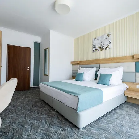 Otel Manor 4*